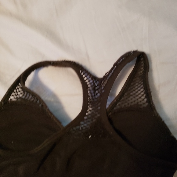 Vs pink sport bra - Picture 3 of 3